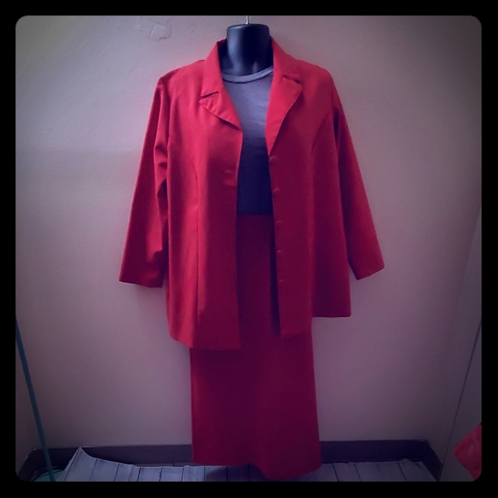 Vintage red skirt suit size 2X